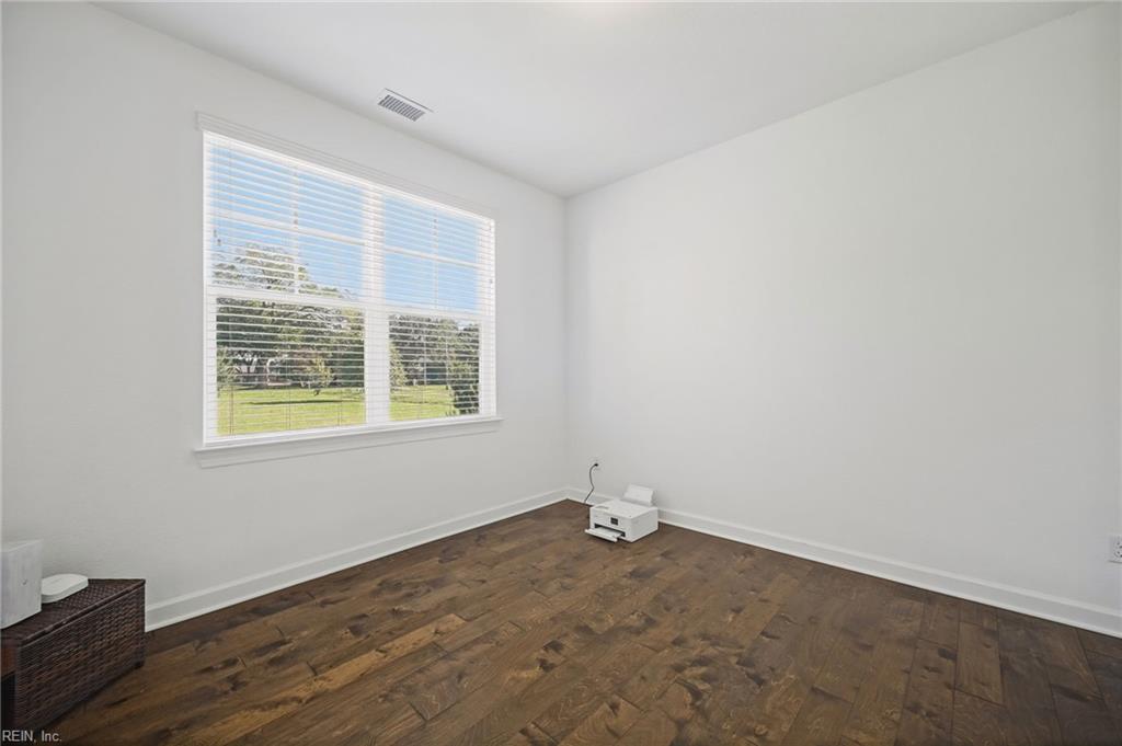 2537 Number Ten Ln Property Photo 8