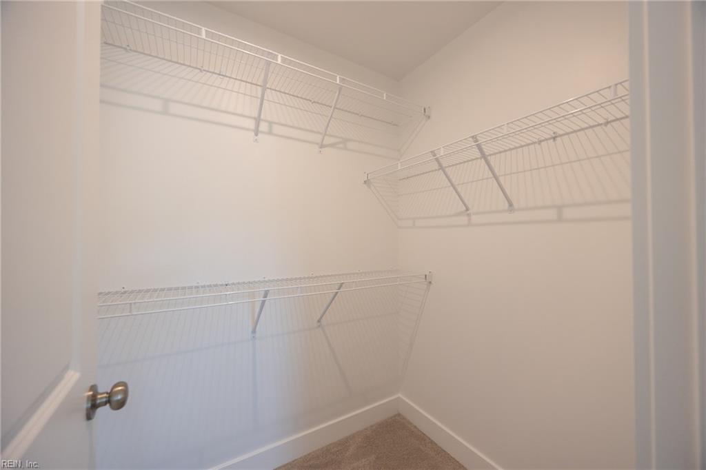 385 Scotland Lane Property Photo 27