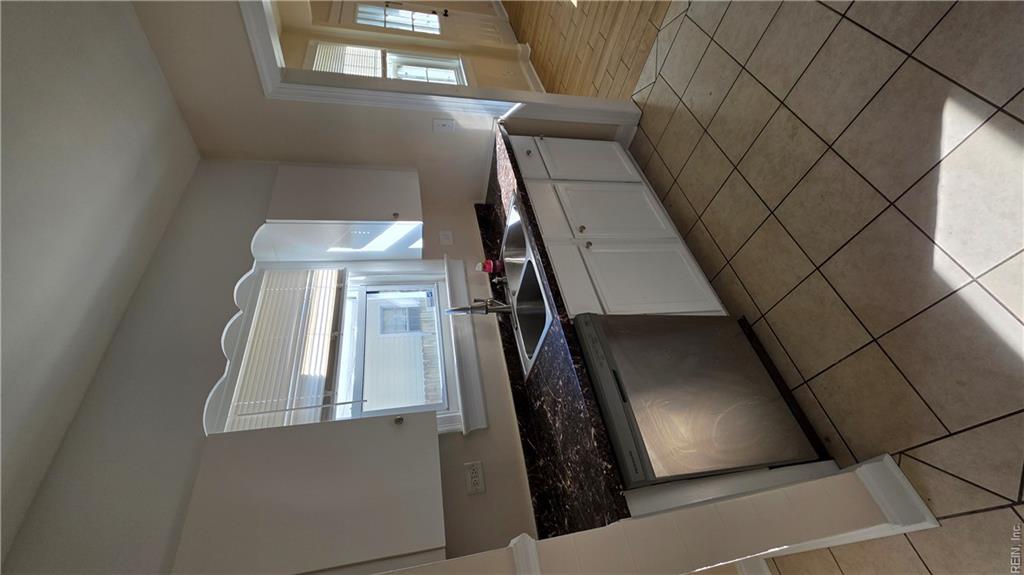 227 Charles Ave Property Photo 5