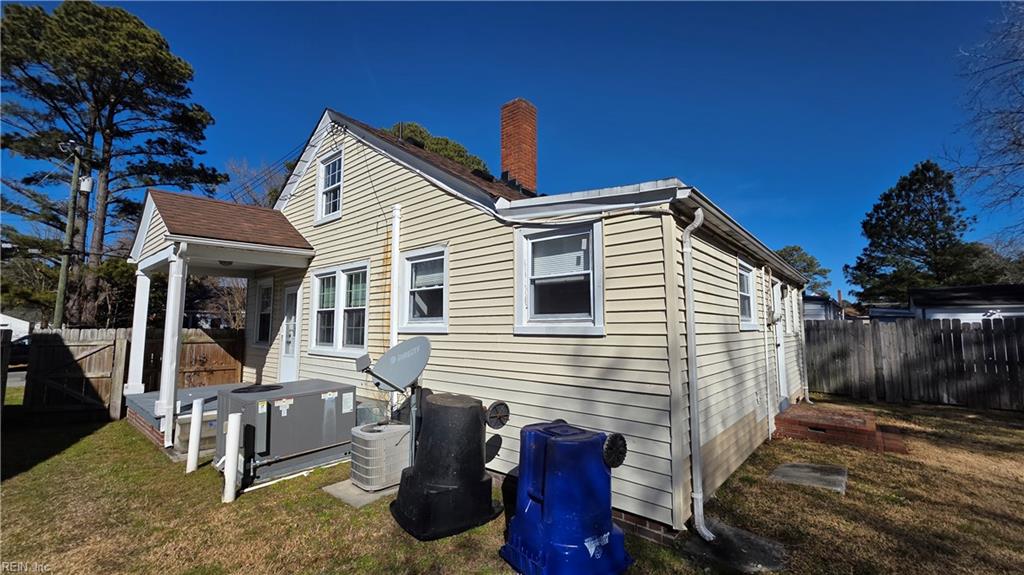 227 Charles Ave Property Photo 23