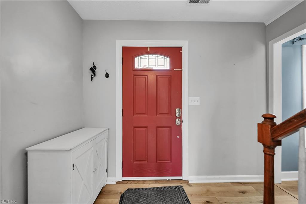 5124 Brockie St Property Photo 4