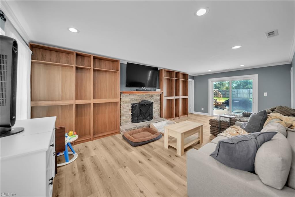 5124 Brockie St Property Photo 8