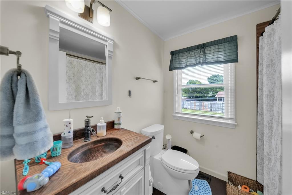 5124 Brockie St Property Photo 33