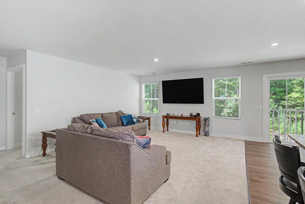 6976 Motley Landing Dr Property Photo 3