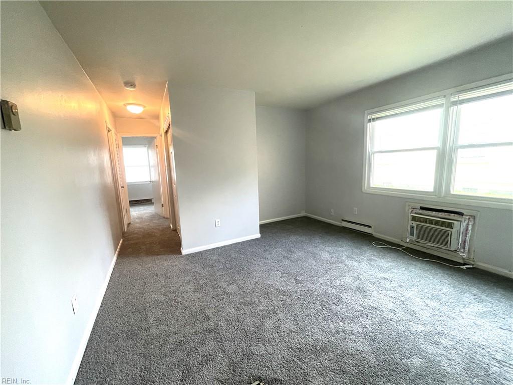 243 Maryland Ave Property Photo 4