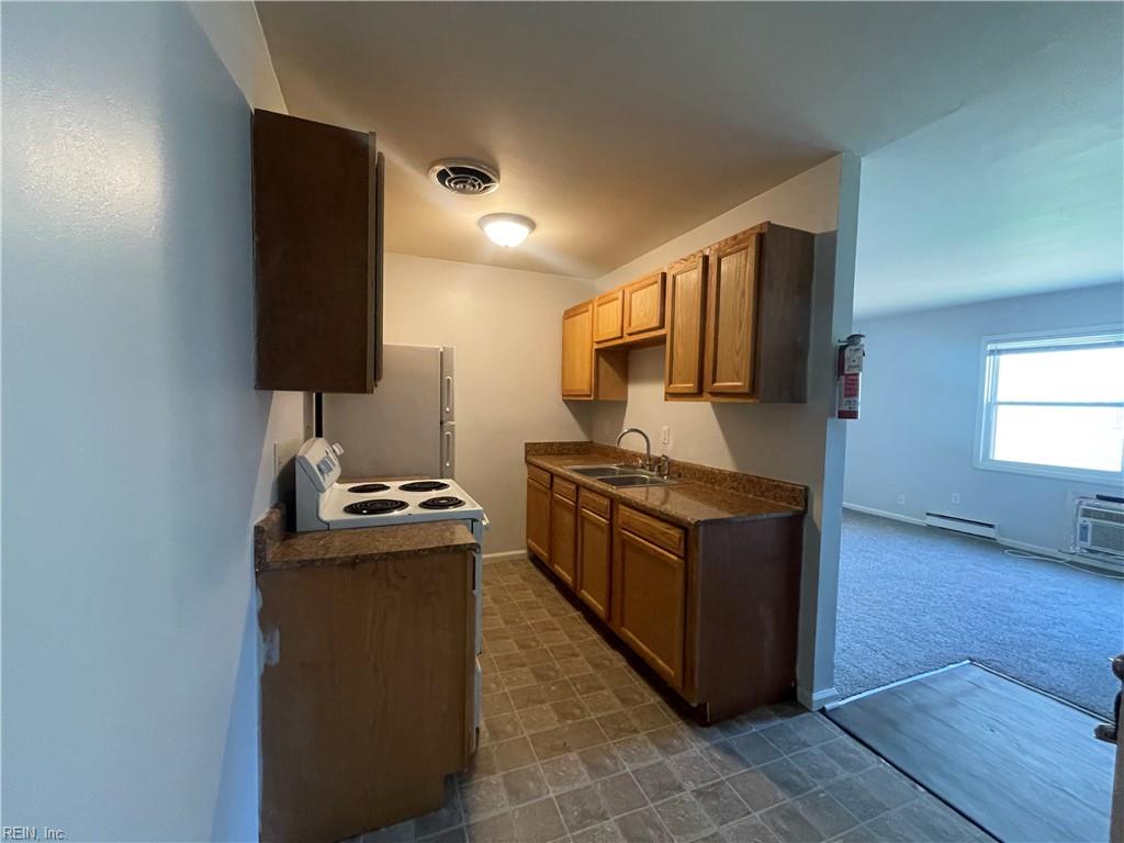243 Maryland Ave Property Photo 8