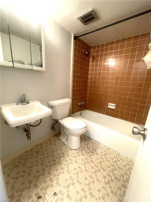 243 Maryland Ave Property Photo 12