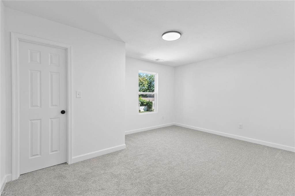 1145 34th St Property Photo 19