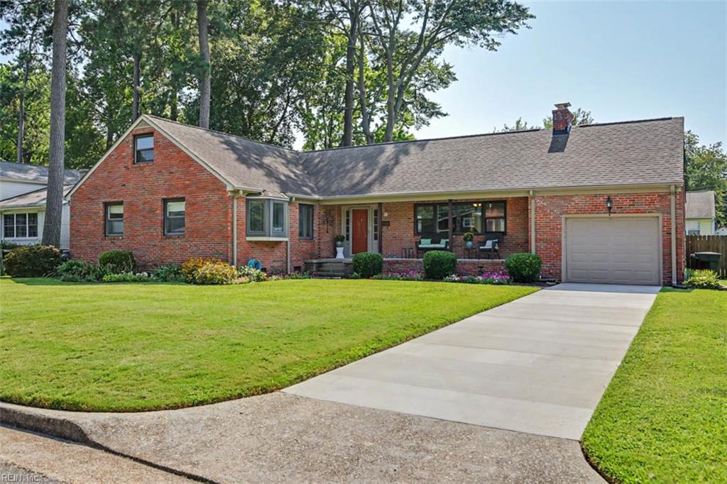 12 Pine Cone Dr Property Photo 1