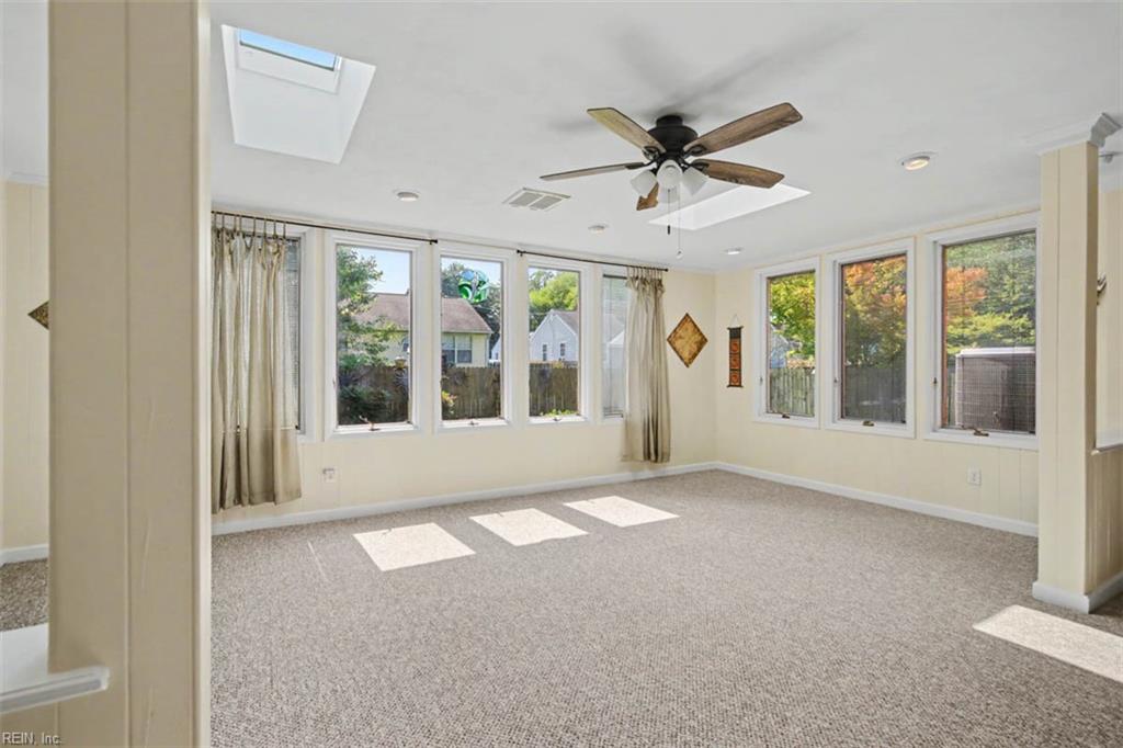 12 Pine Cone Dr Property Photo 8
