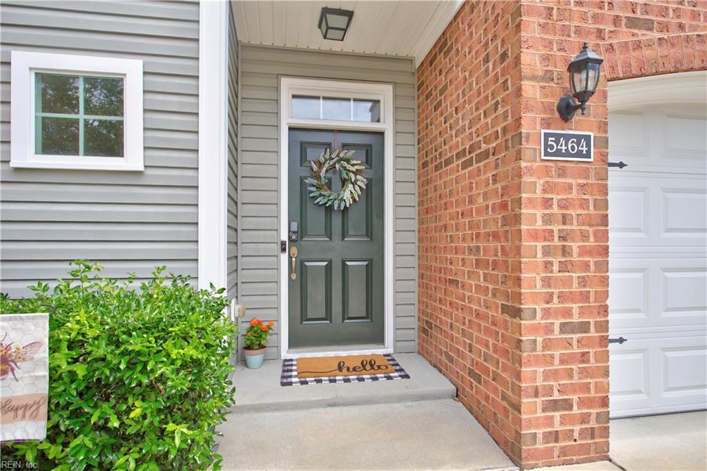 5464 Safe Harbour WAY Property Photo 1