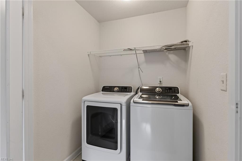 5464 Safe Harbour Way Property Photo 14