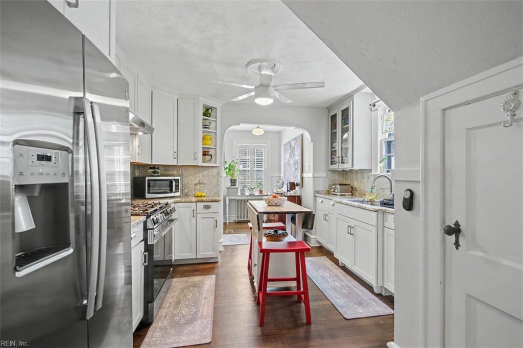 103 Locust Ave Property Photo 10