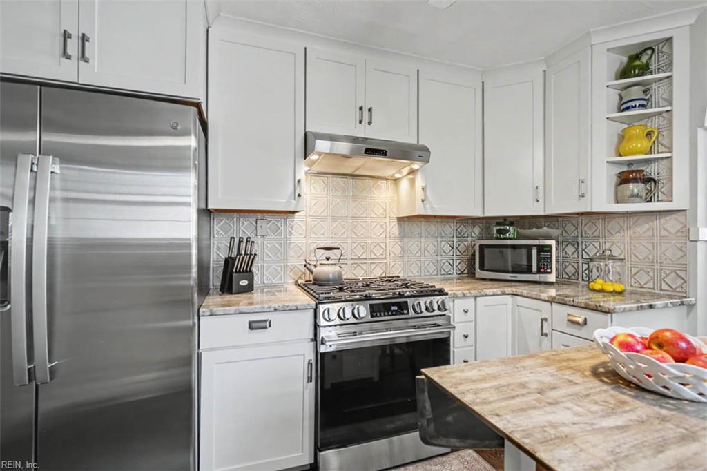 103 Locust Ave Property Photo 11