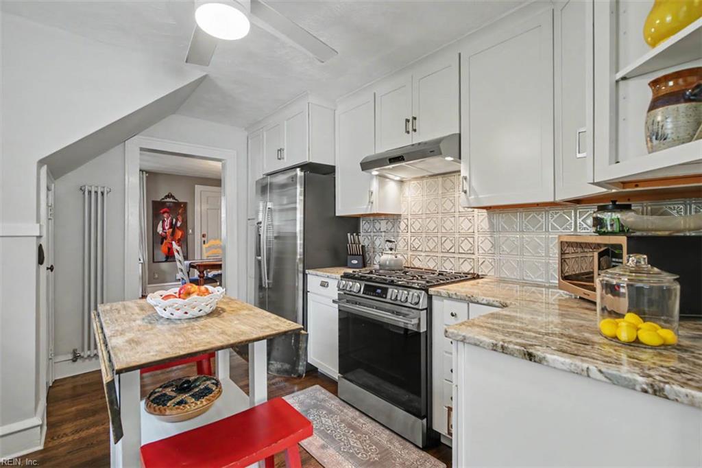 103 Locust Ave Property Photo 12