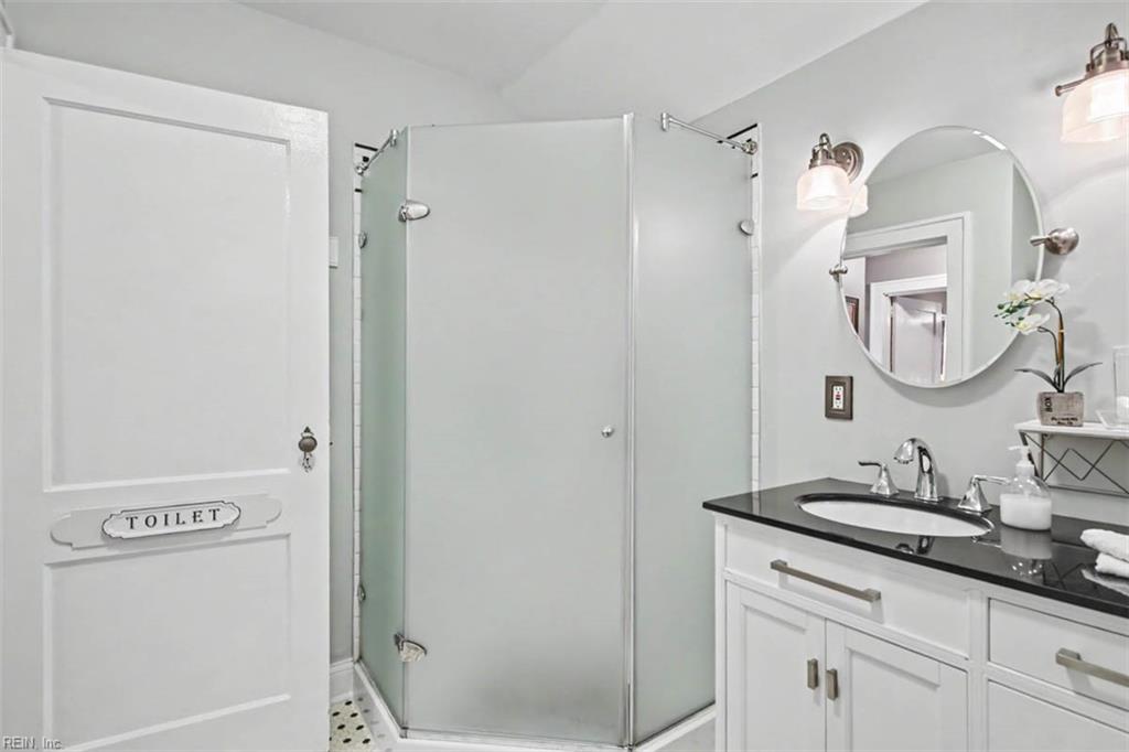 103 Locust Ave Property Photo 24