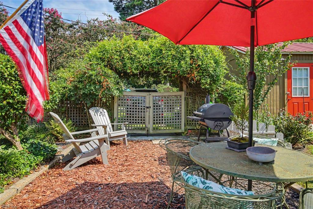 103 Locust Ave Property Photo 30