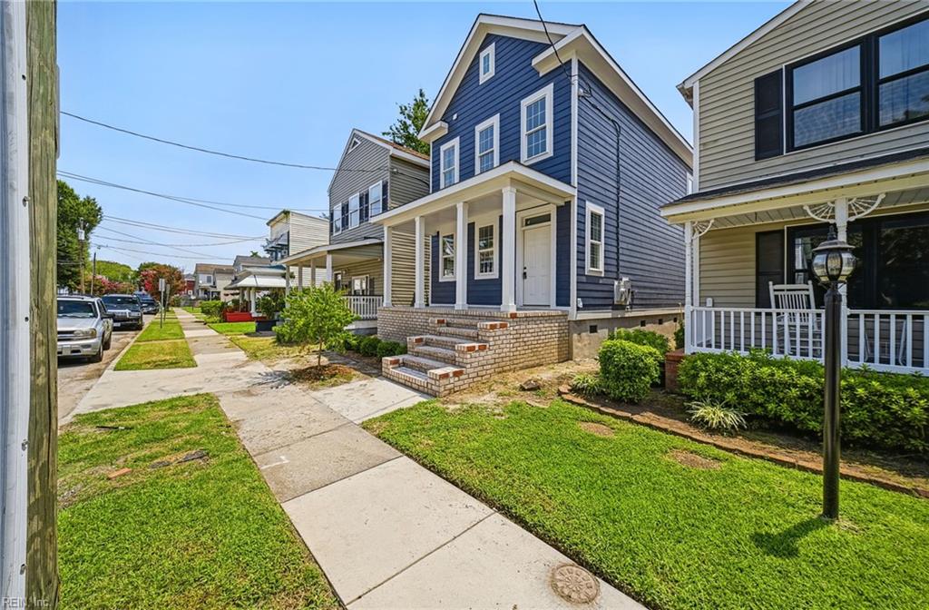 855 Lexington St Property Photo 3