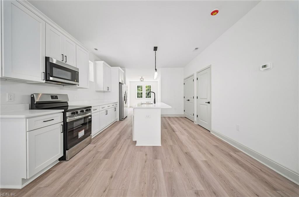 855 Lexington St Property Photo 8