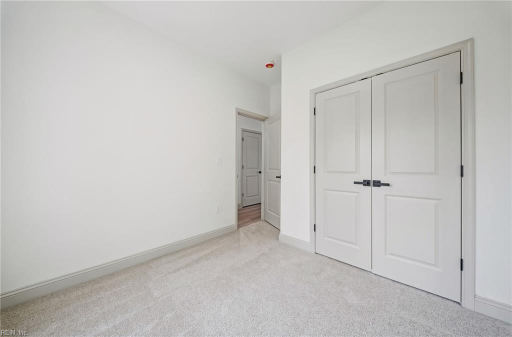 855 Lexington St Property Photo 13