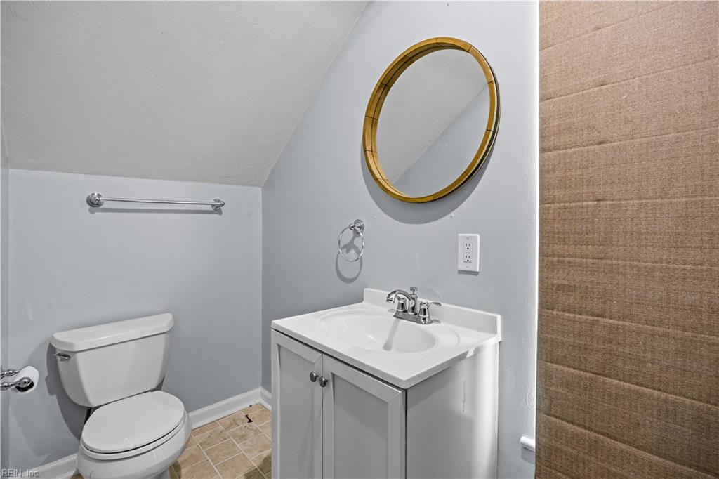 2020 Sanderson Rd Property Photo 27