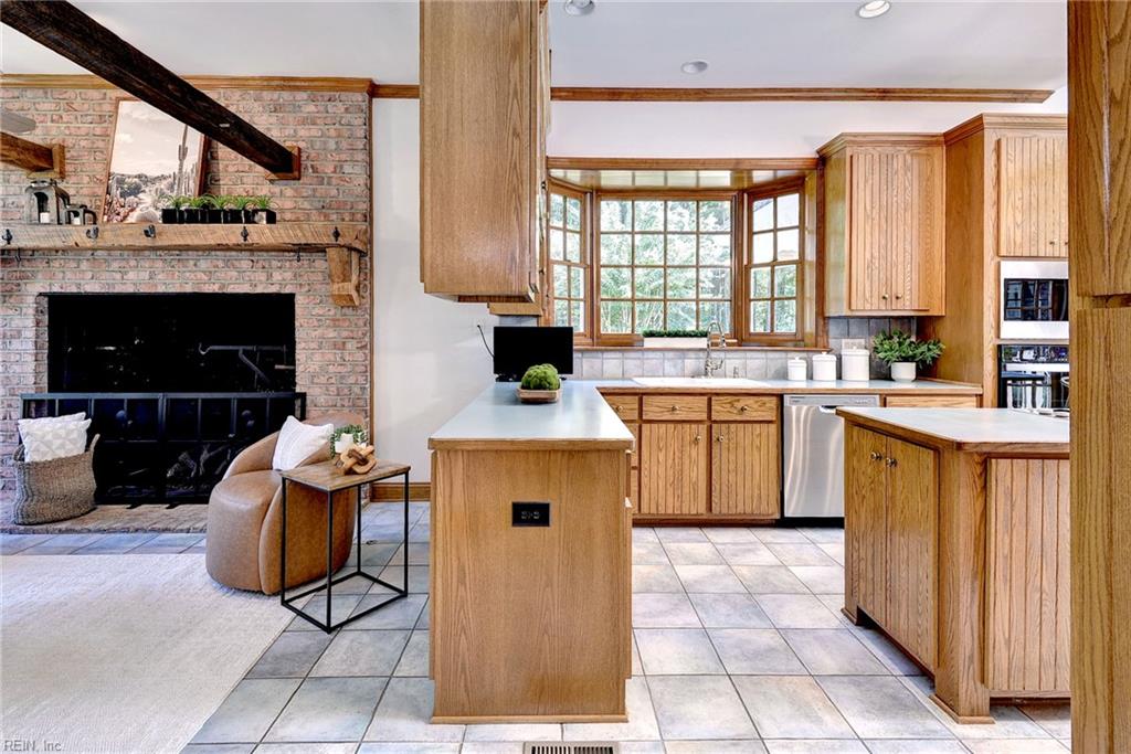 2901 Kitchums Pond Rd Property Photo 10