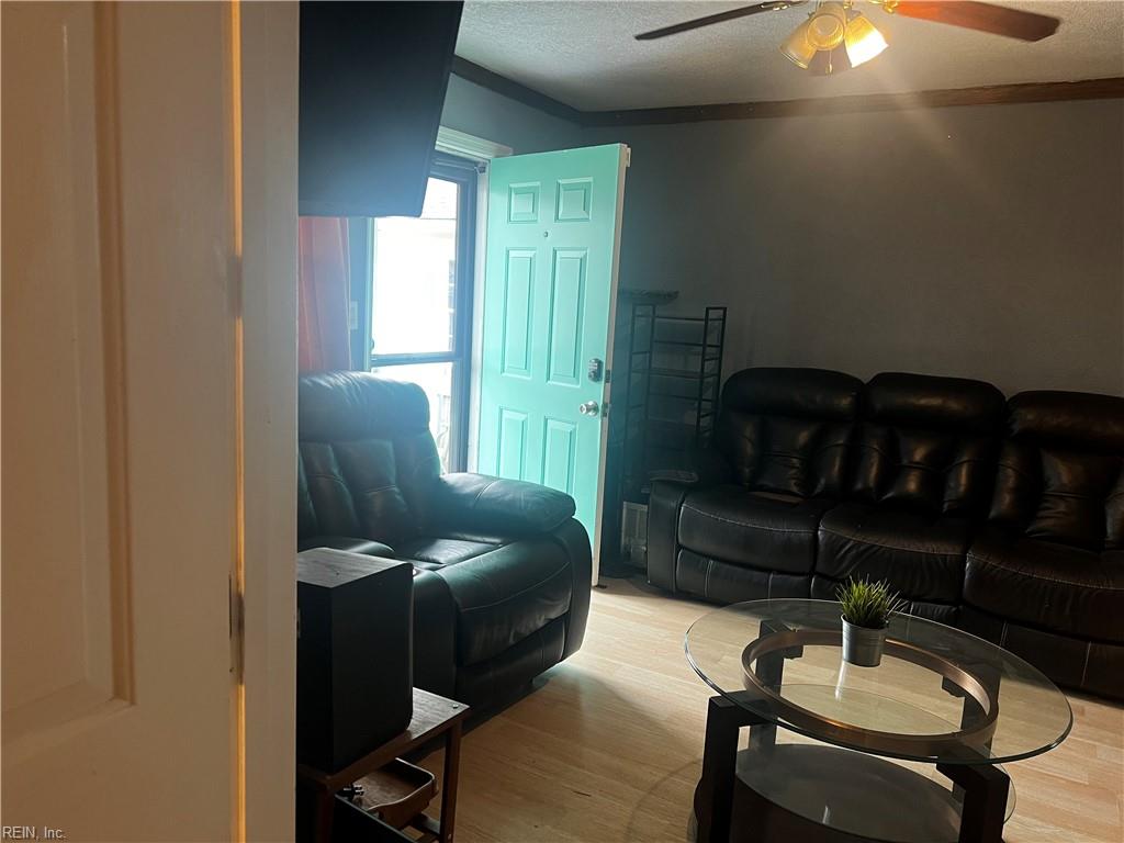 977 Avenue G Property Photo 2