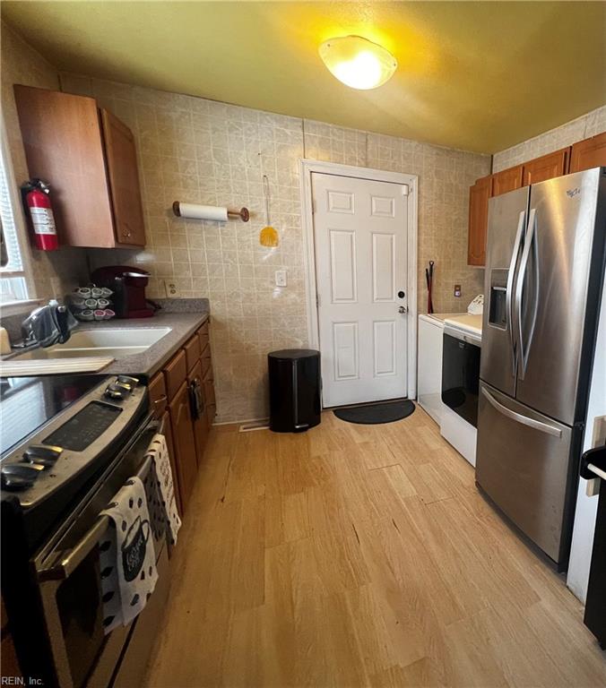 977 Avenue G Property Photo 4