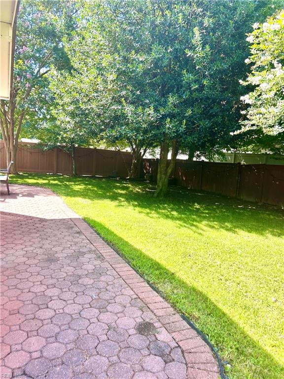 920 Foxboro Dr Property Photo 34