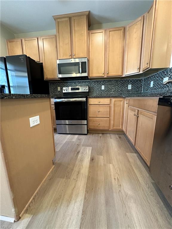 4376 Pickney Ln Property Photo 10