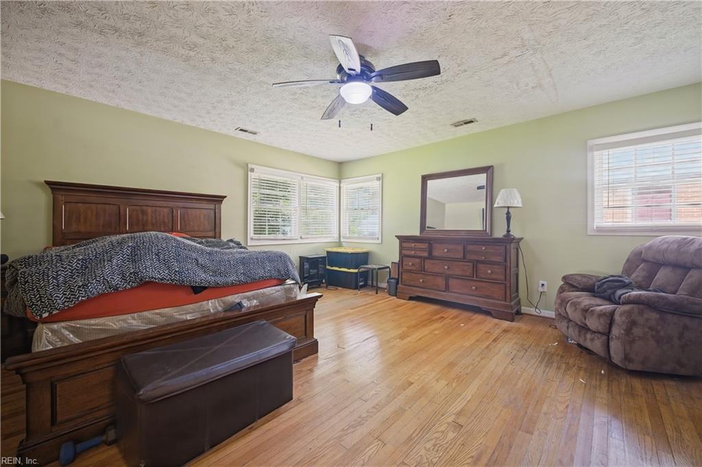 618 Smith St Property Photo 12