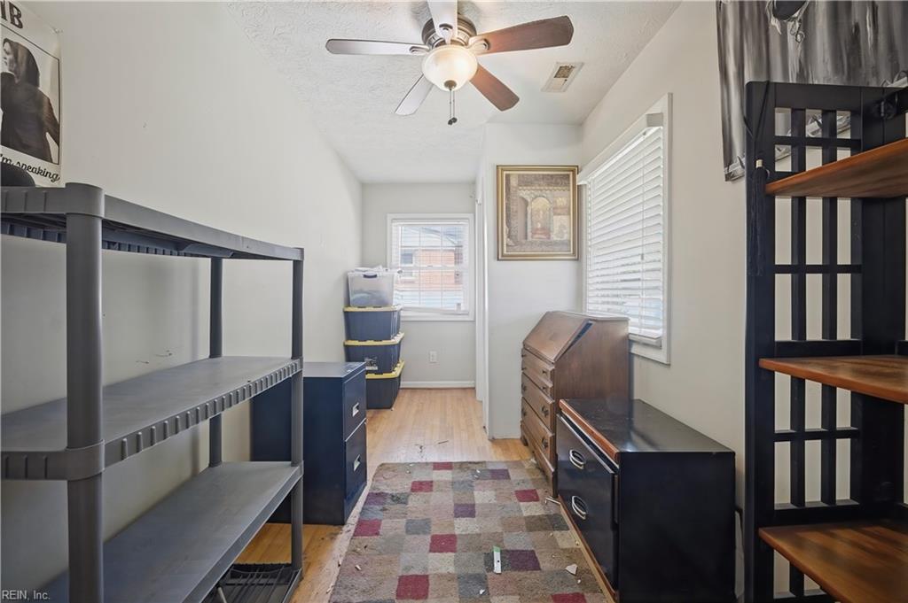 618 Smith St Property Photo 25