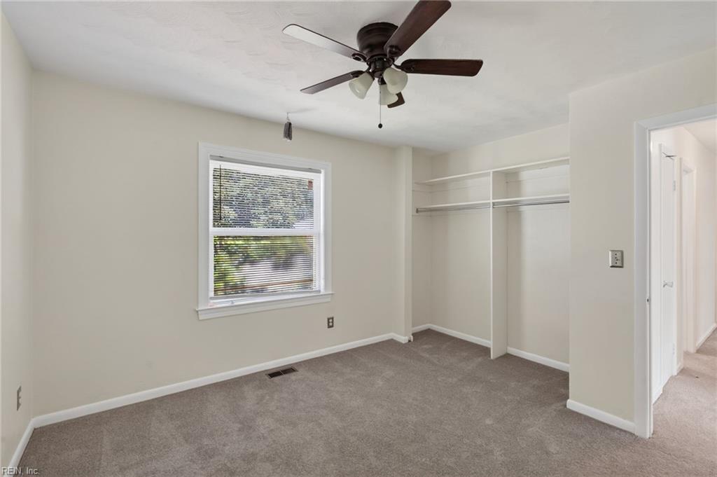 208 Lowden Hunt Dr Property Photo 26