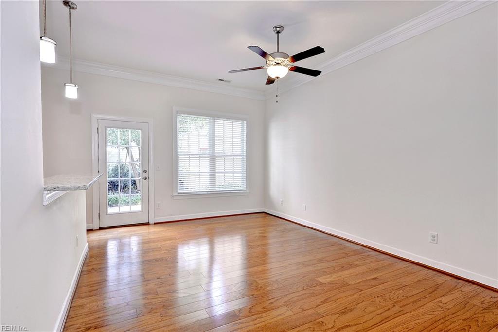 5422 Center St Property Photo 9