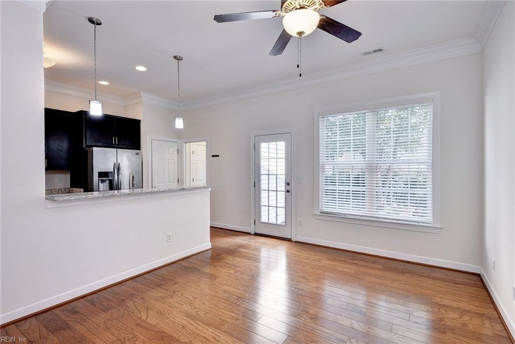 5422 Center St Property Photo 10