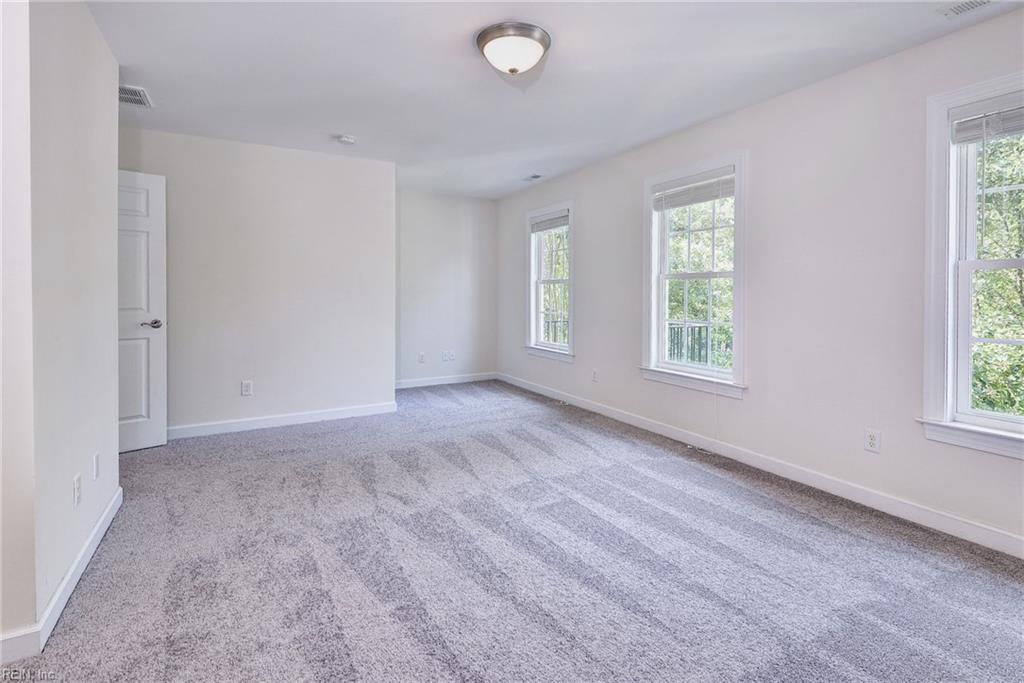 5422 Center St Property Photo 21