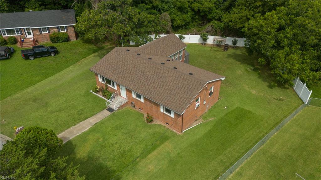 2410 Pamlico Cir Property Photo 23