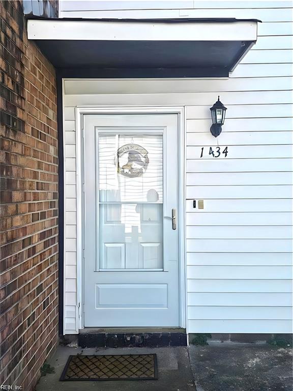 1434 Sierra Drive Dr Property Photo 2