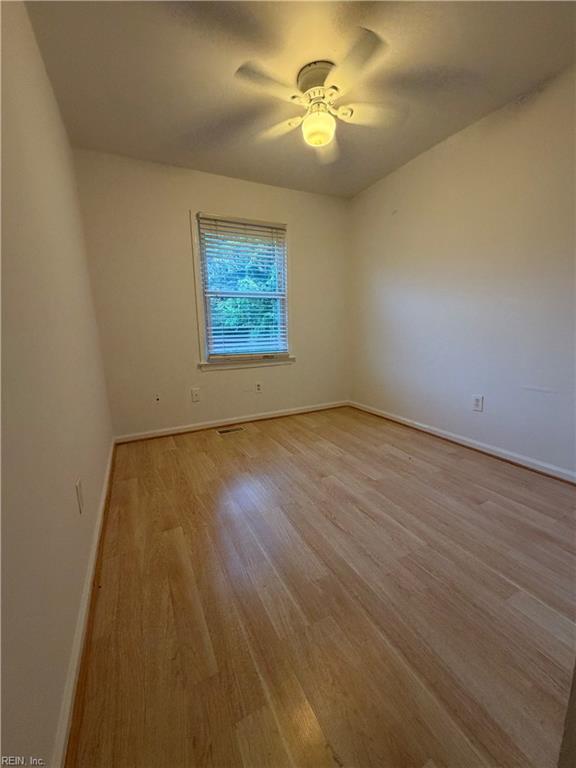1046 Commonwealth Pl Property Photo 26