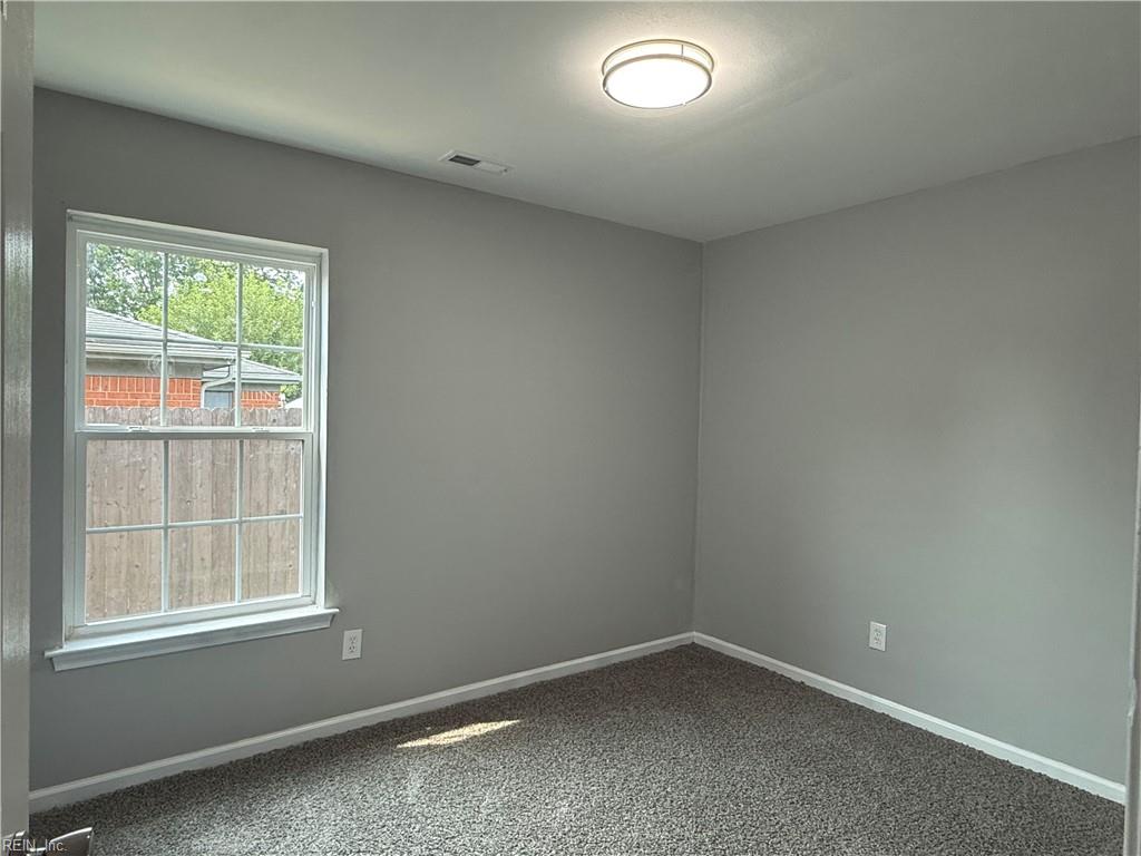 6129 Bradford Dr Property Photo 11