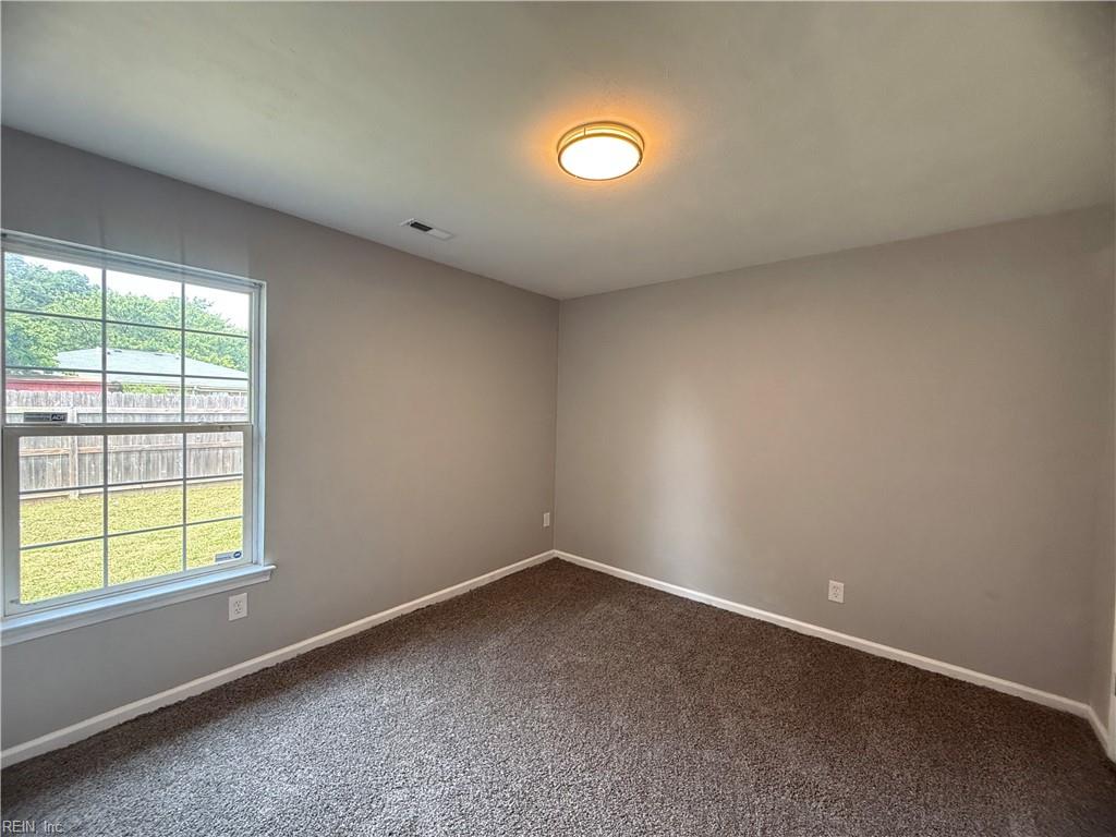 6129 Bradford Dr Property Photo 12