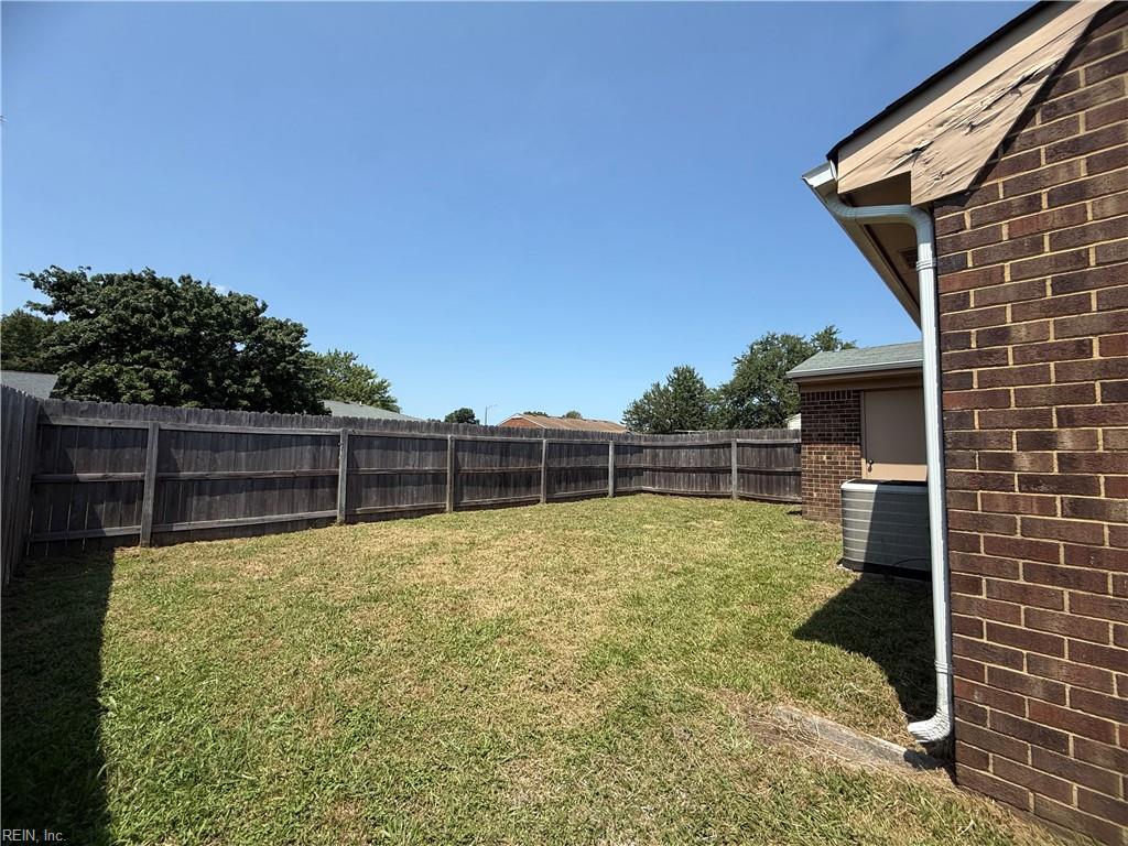 6129 Bradford Dr Property Photo 18