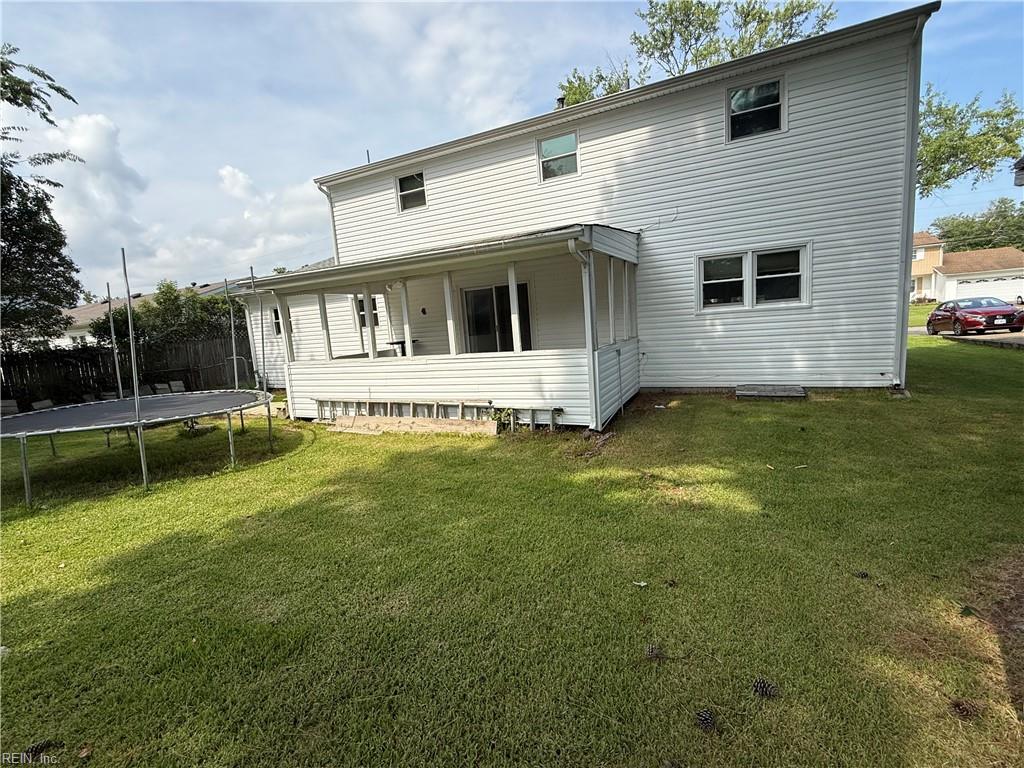 348 Gainsborough Rd Property Photo 6