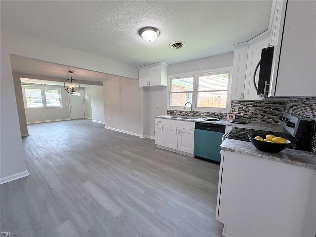419 Rogers Ave Property Photo 11
