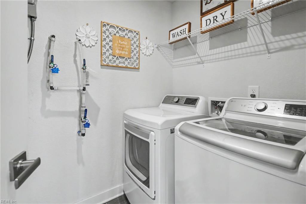 1044 Olmstead St Property Photo 38