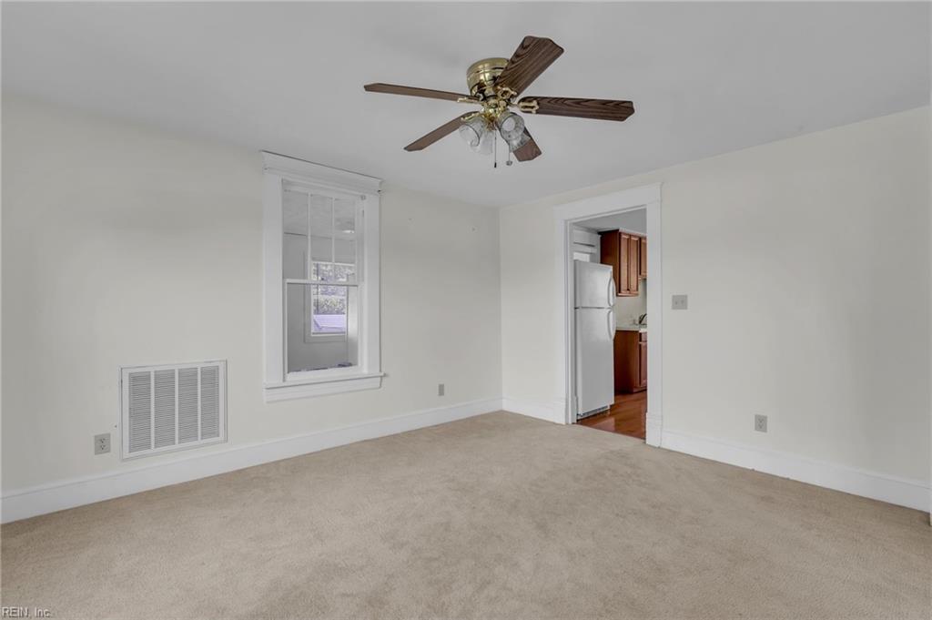 85 Linden Ave Property Photo 9