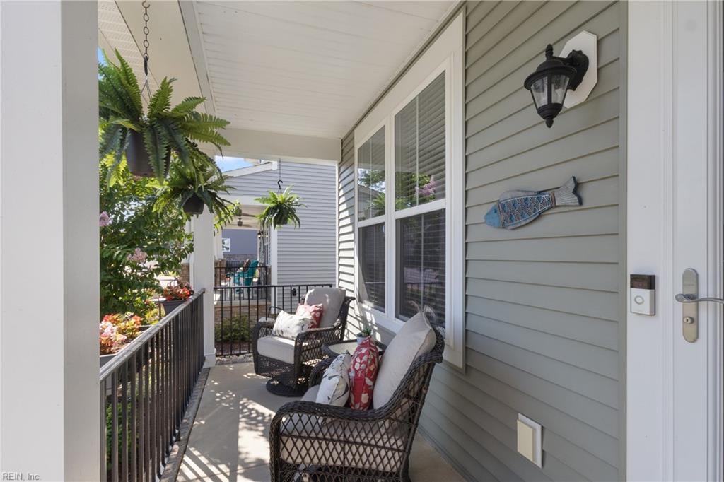 2378 Somerset Way Property Photo 2