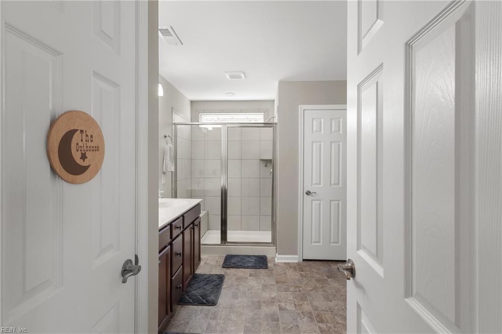 2378 Somerset Way Property Photo 19