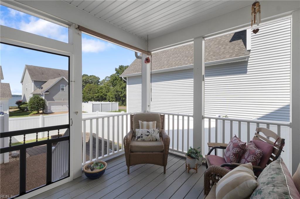 2378 Somerset Way Property Photo 28