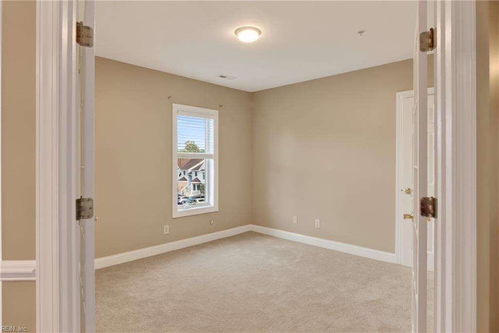 1 Sandy Point Ln Property Photo 18